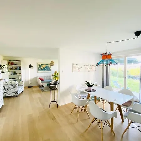 Ferienwohnung Mit Traumblick Und Grossem Garten 아파트